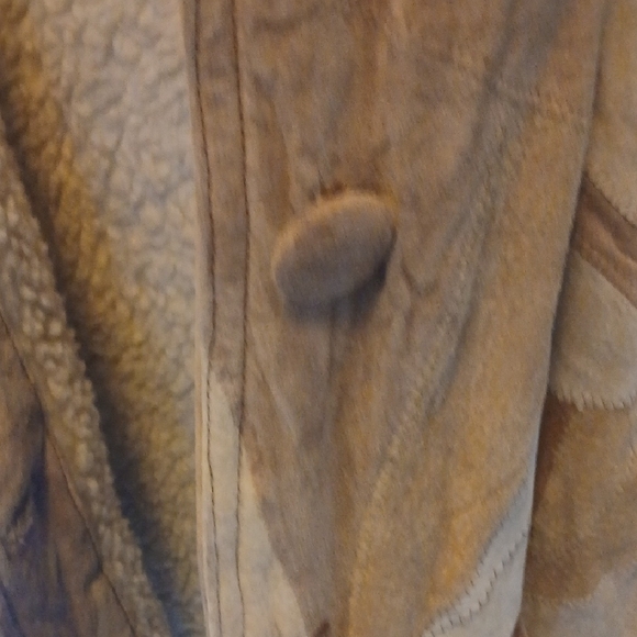 Women's Camo Leather Teddy Jacket with Hood - Picture 6 of 12